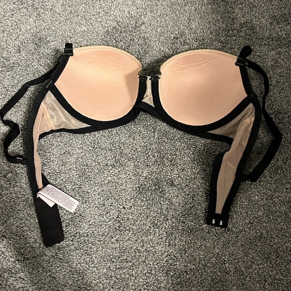 Victoria’s Secret Dream Angels Demi Bra - Picture 3 of 4